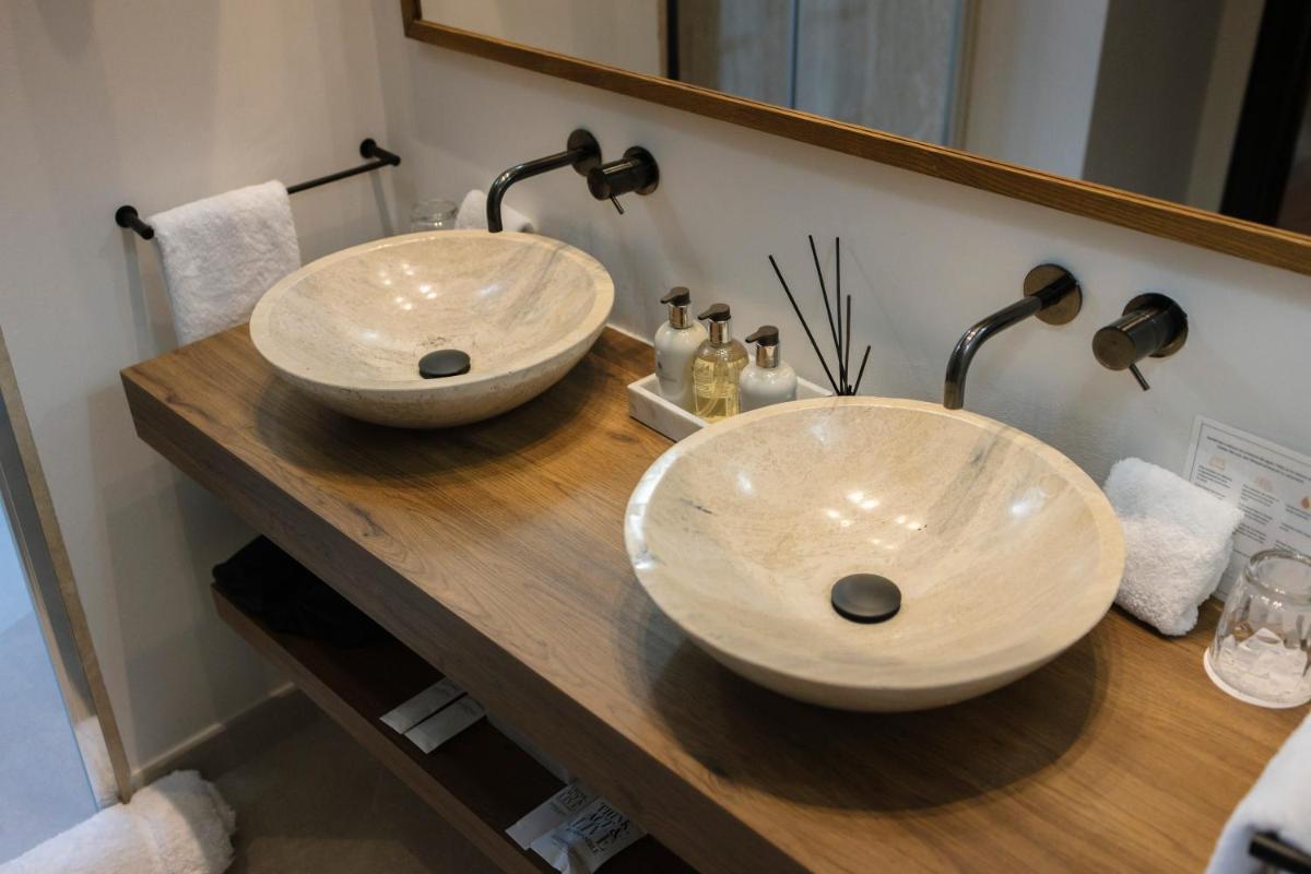 Un baño de Hotel Boutique Sidonia