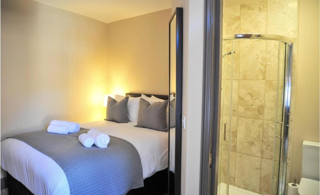 The White Hart Rooms - Housity