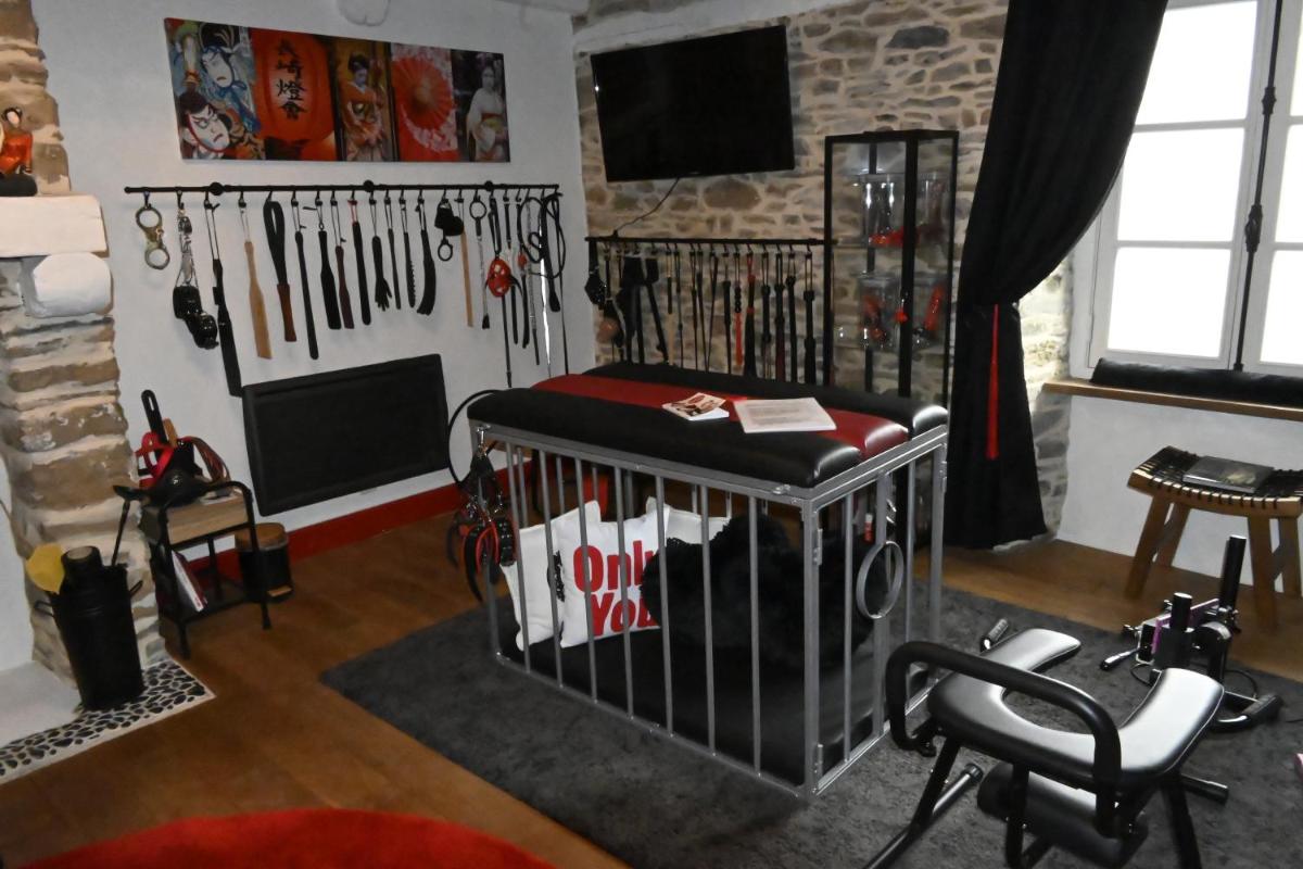 DOL' IN LOVE Love room BDSM 4 étoiles - Housity