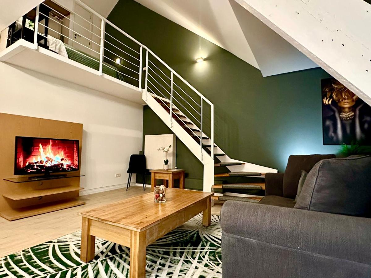 Luxury Suites Castel - Housity
