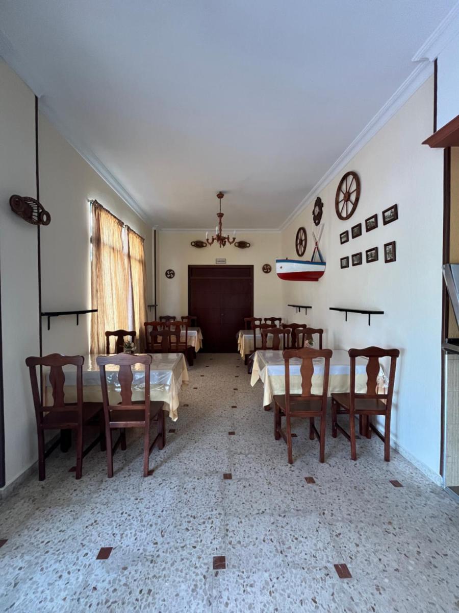 Hotel La Barca - Housity