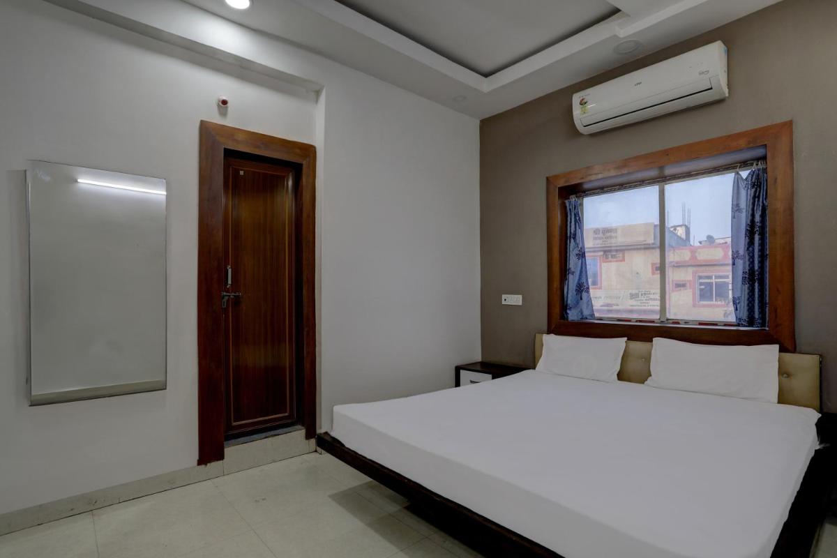 Hotel O Blue Moon - Housity