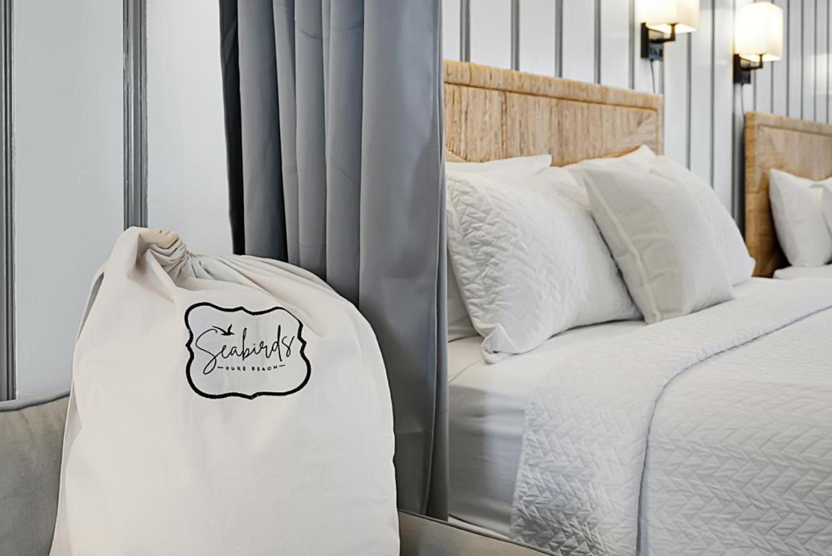 Seabirds Motel At Kure Beach - Housity