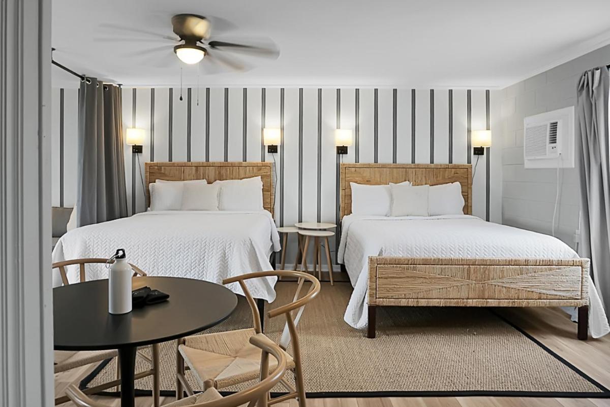 Seabirds Motel At Kure Beach - Housity