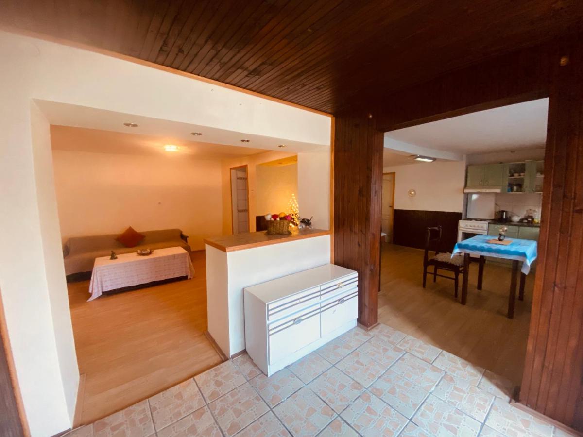 Lucky's House - Housity