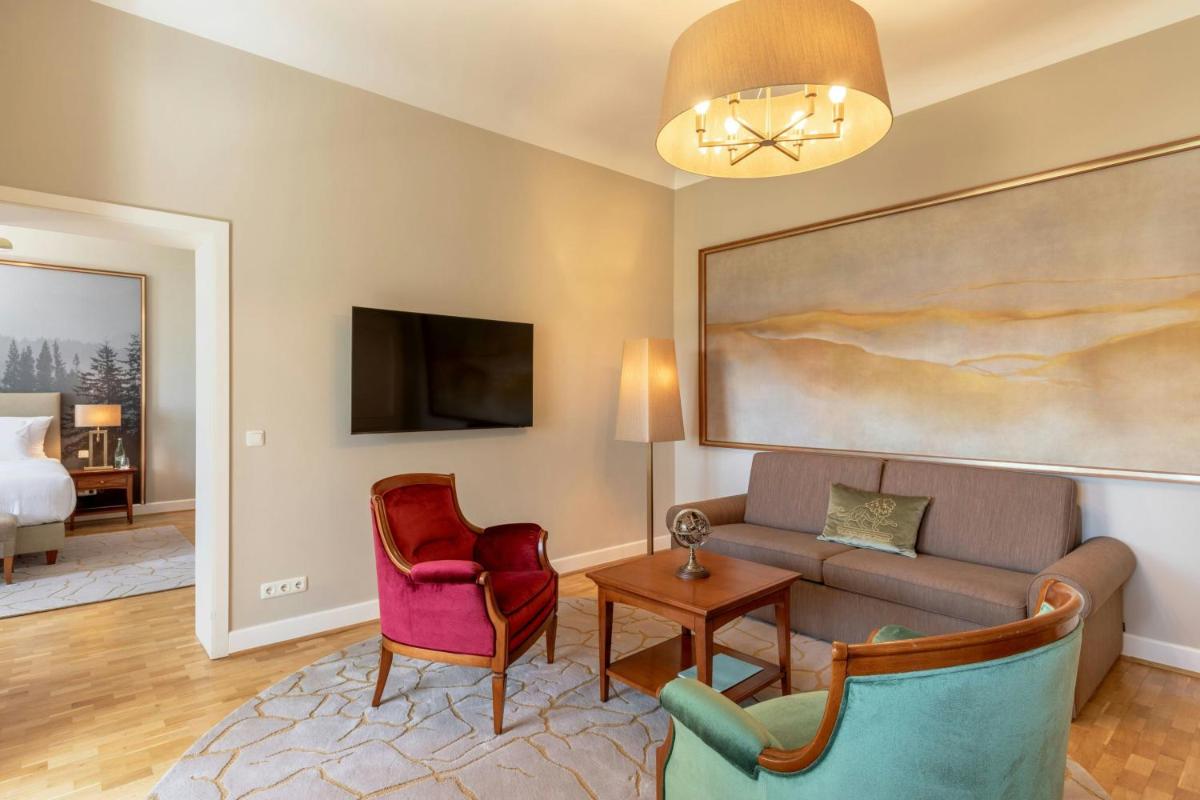 TV/Unterhaltungsangebot in der Unterkunft Falkenstein Grand, Autograph Collection TV/Unterhaltungsangebot in der Unterkunft Falkenstein Grand, Autograph Collection