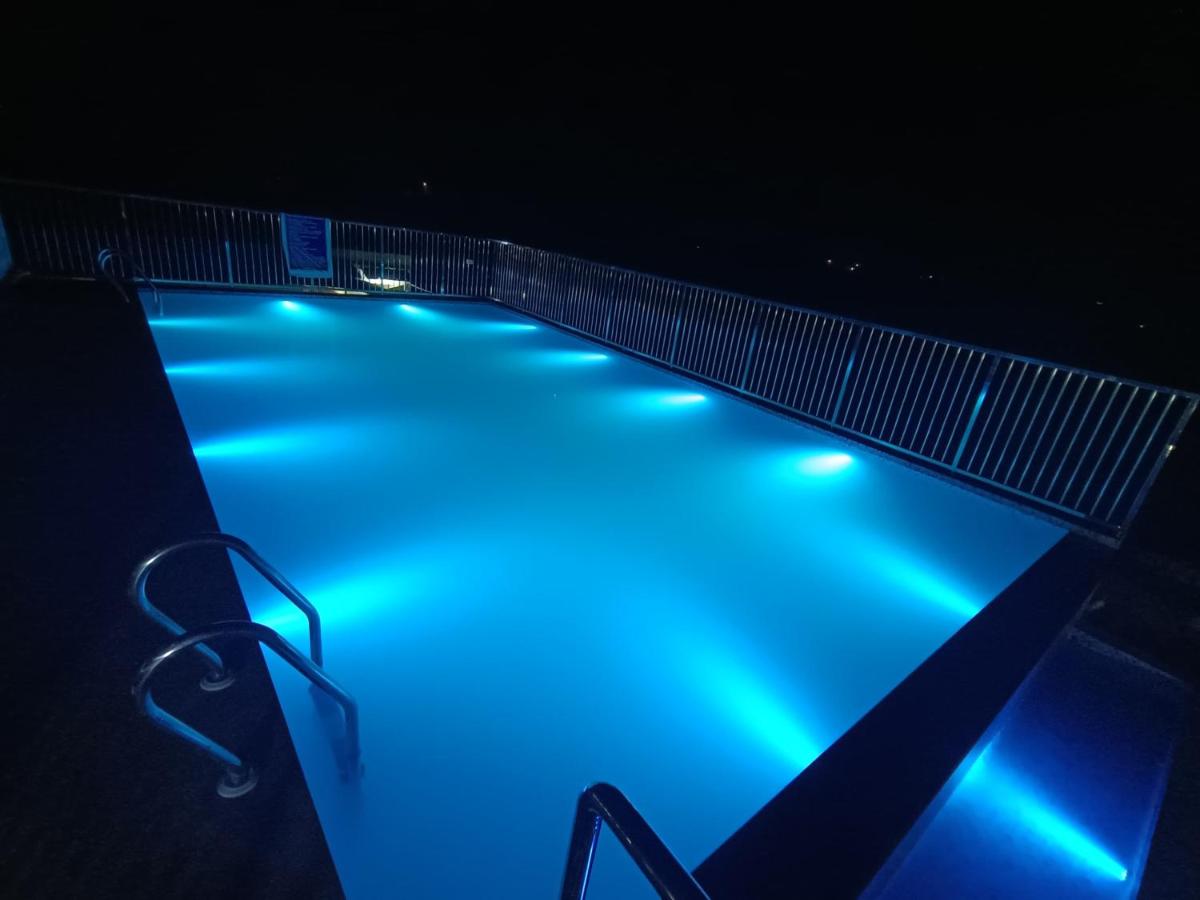 Swet Palash Resort - Housity