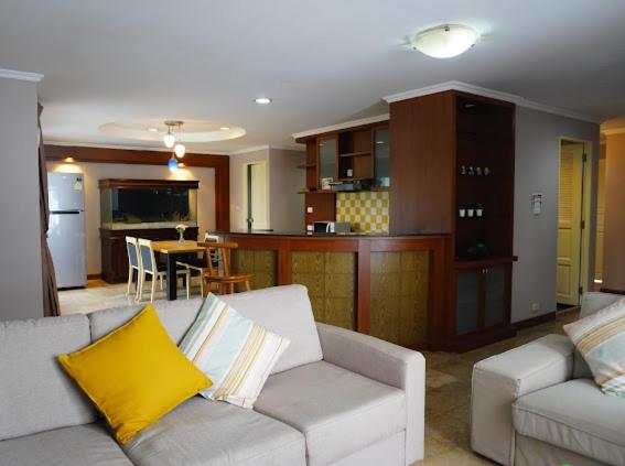 Young Place - Housity
