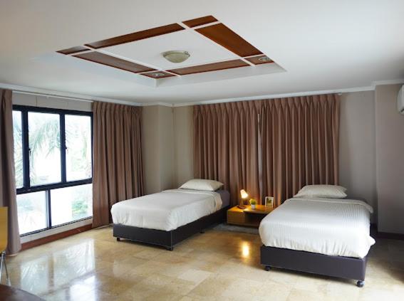 Young Place - Housity