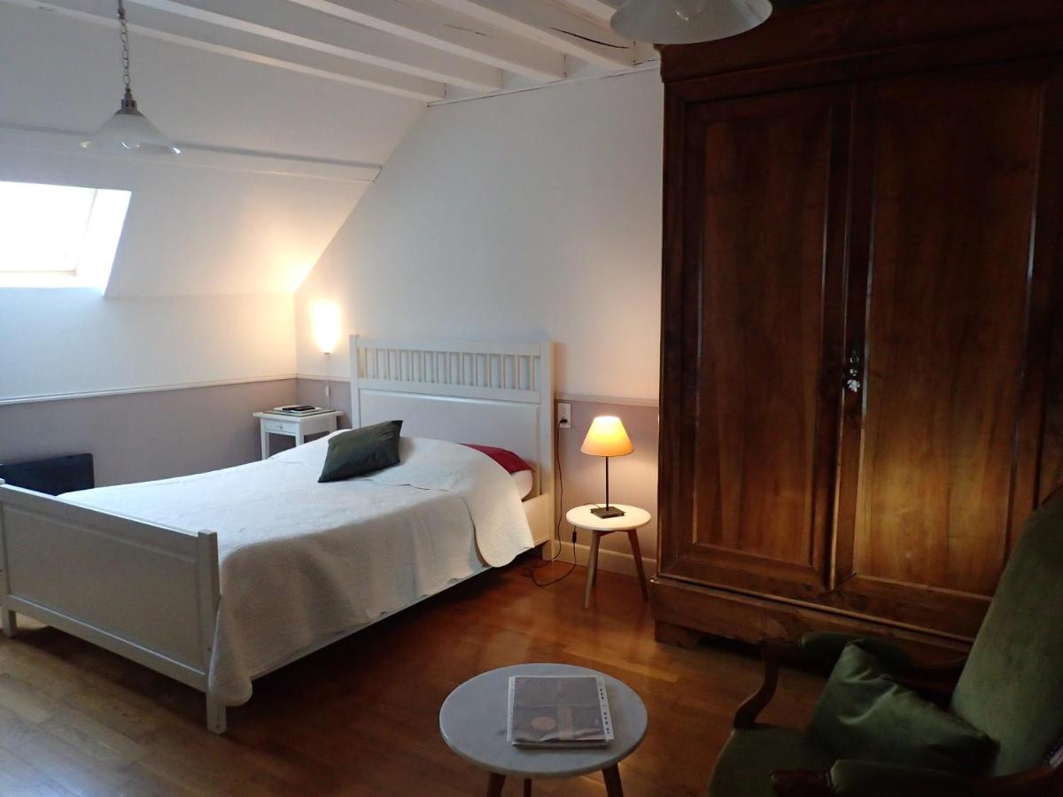 La Croix St Jean - Housity