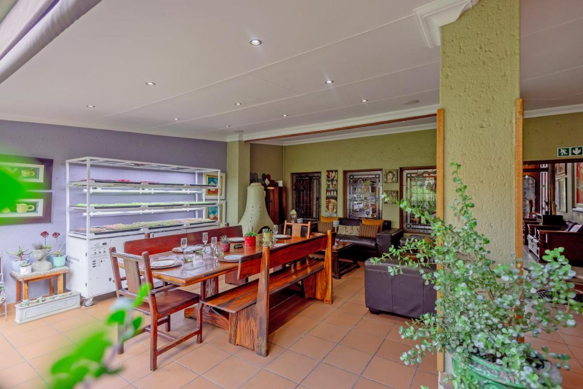 Afrique Boutique Hotel O.R. Tambo - Housity