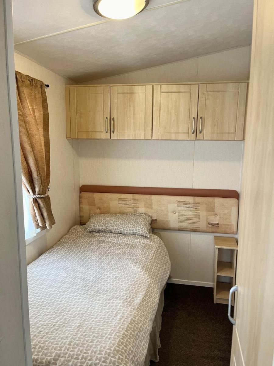 3 Bedroom Self Catering Static Caravan - Housity