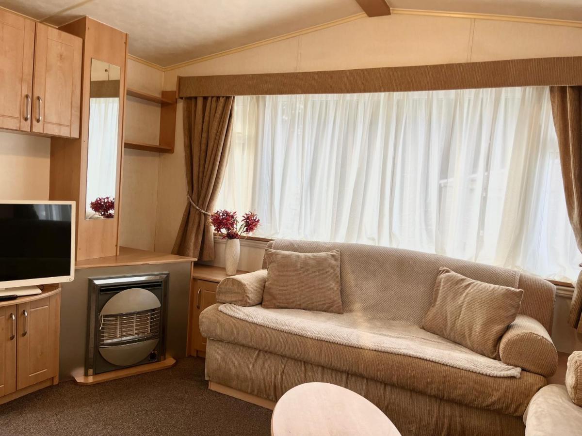 3 Bedroom Self Catering Static Caravan - Housity