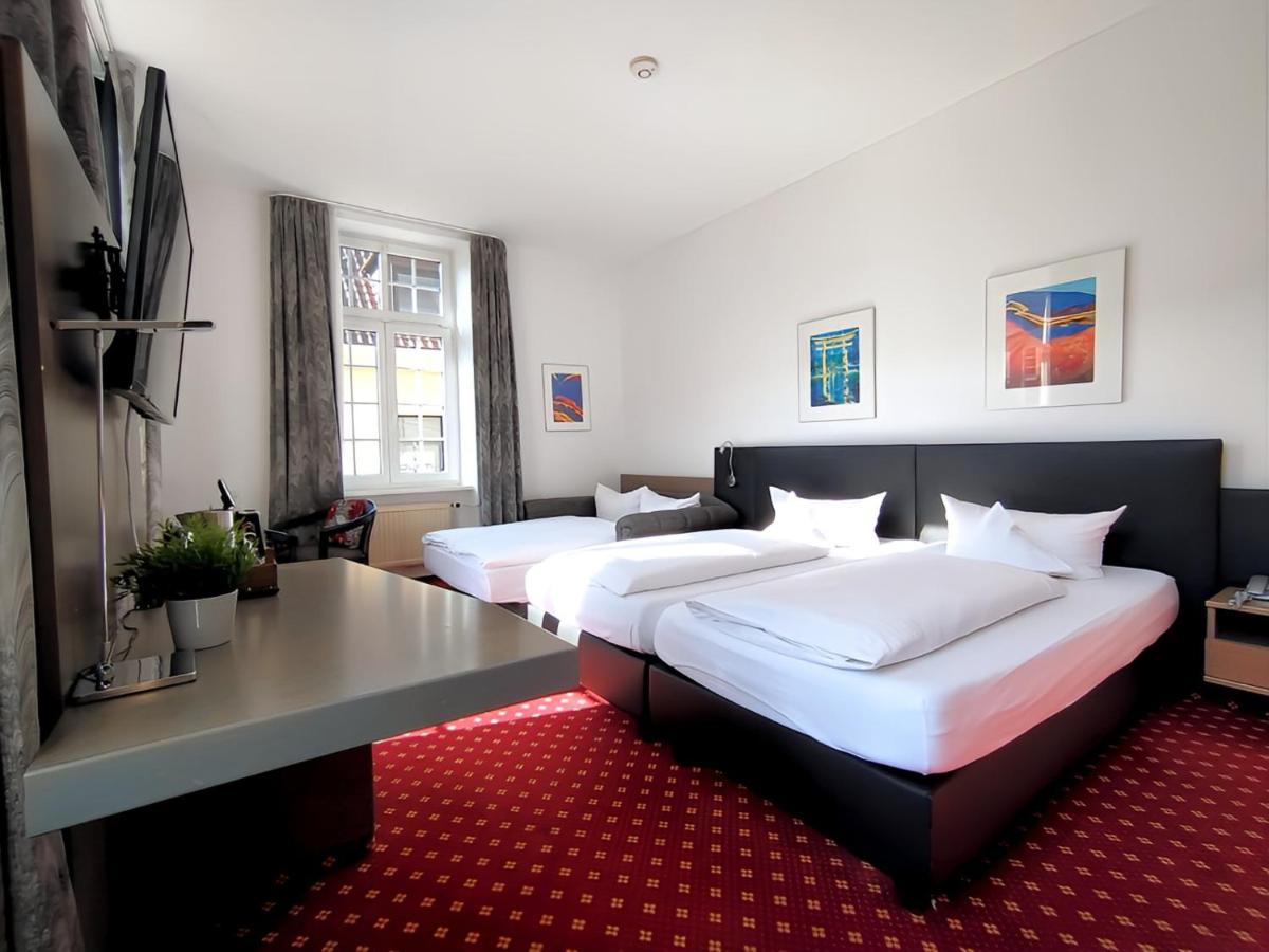 Hotel Schwert - Housity