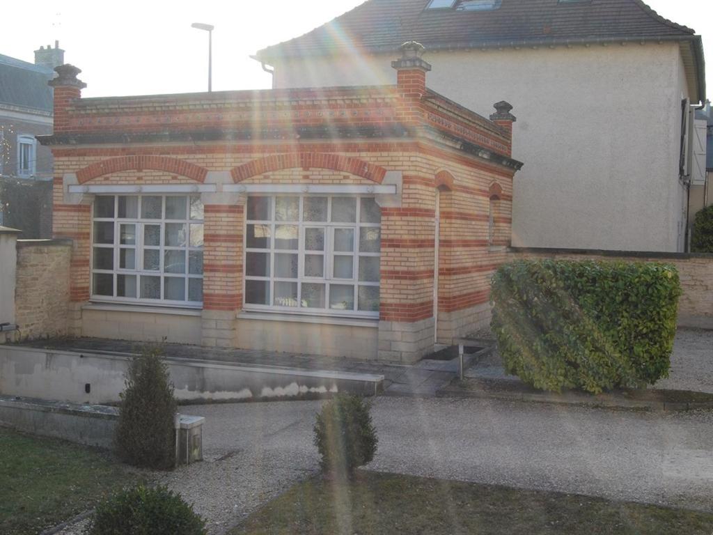 Gîte La Tour Boileau - Housity