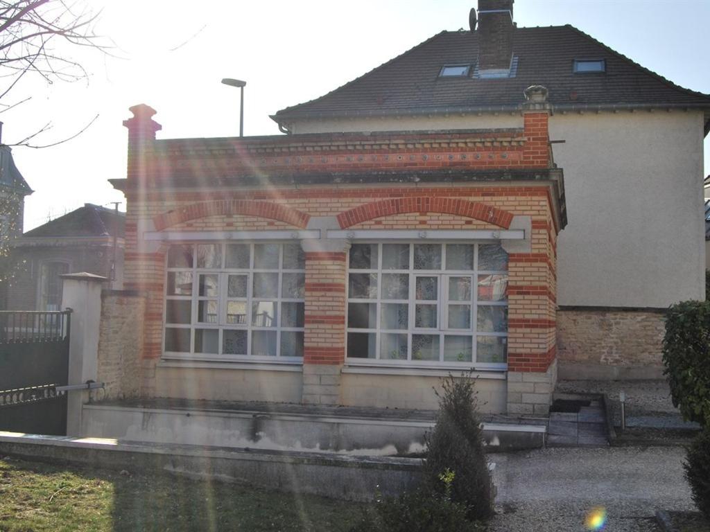 Gîte La Tour Boileau - Housity