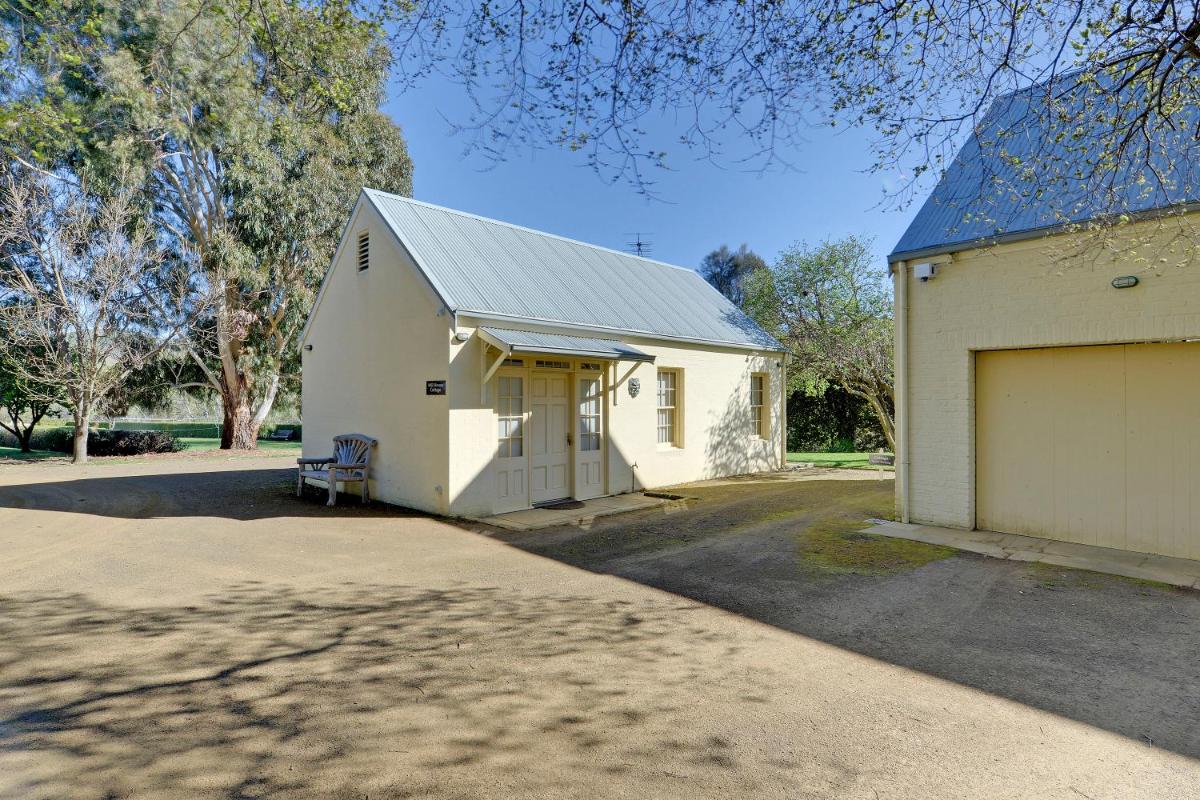 The Mill House Cottage - Housity
