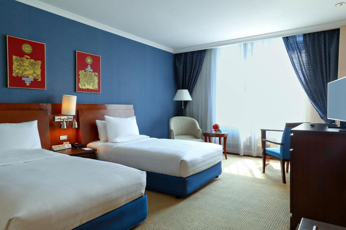 Hyatt Regency Bangkok Suvarnabhumi Airport - Housity