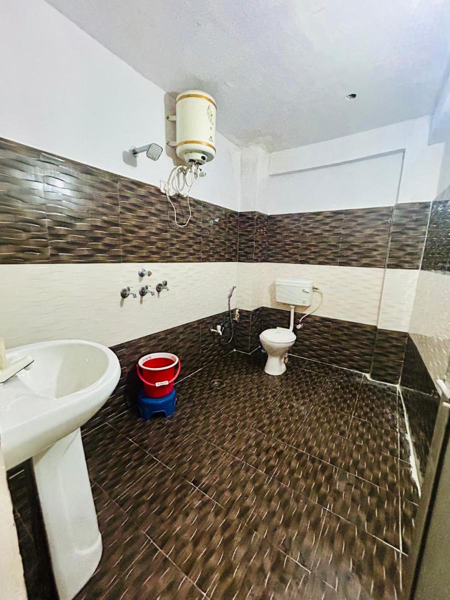 SainiK guest House - Housity