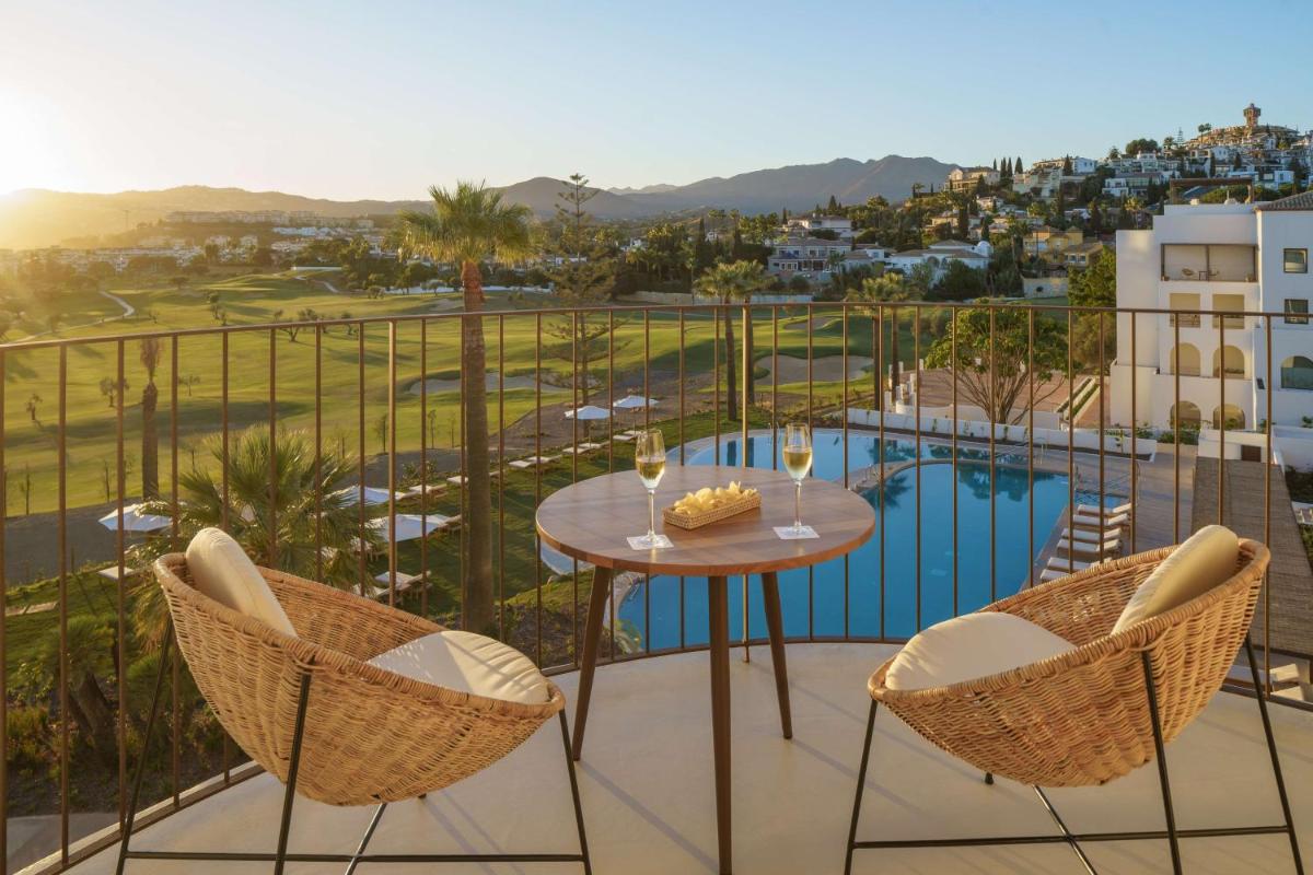 Piscina en o cerca de La Zambra Resort Mijas - Marbella - The Unbound Collection by Hyatt