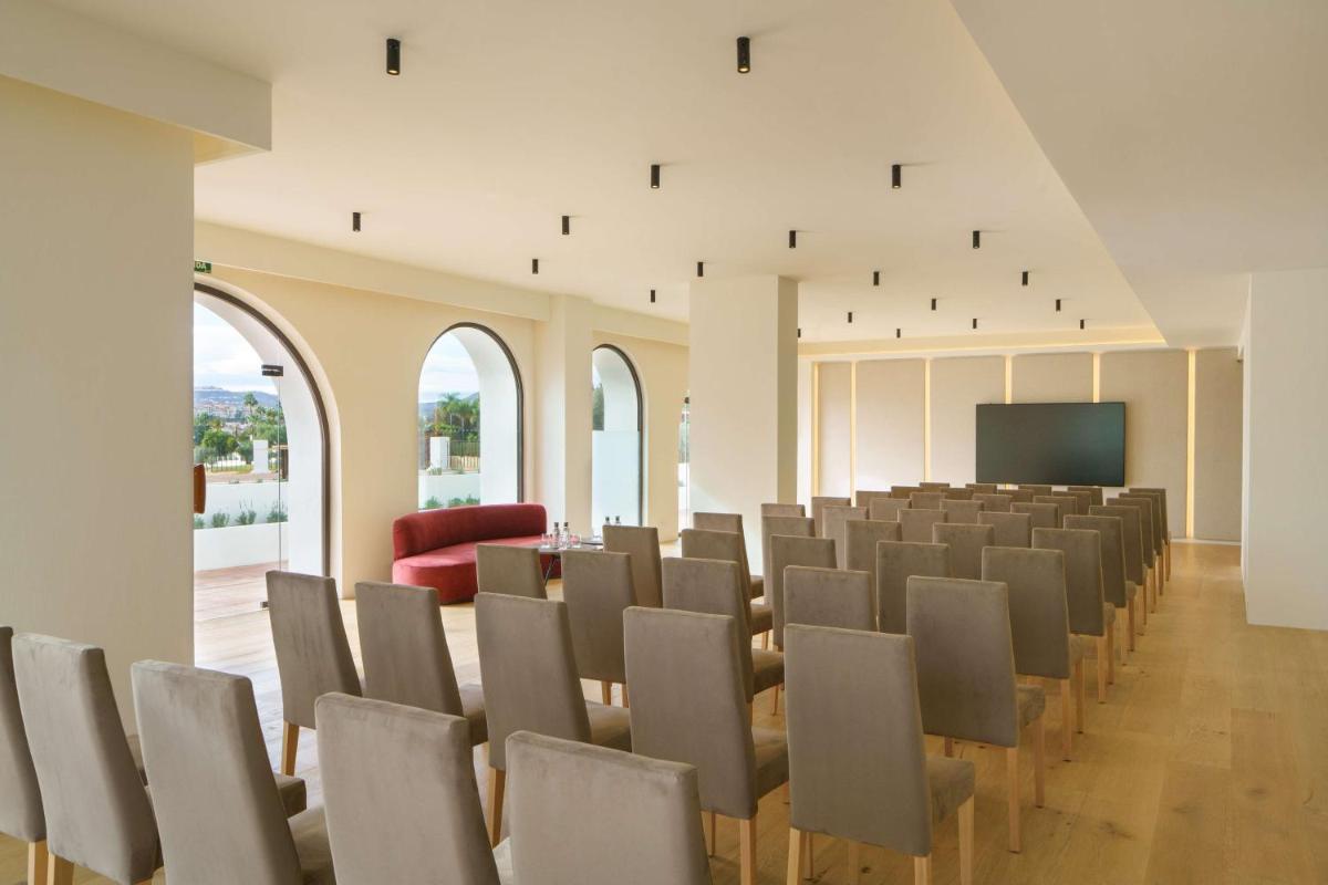 Zona de estar de La Zambra Resort Mijas - Marbella - The Unbound Collection by Hyatt