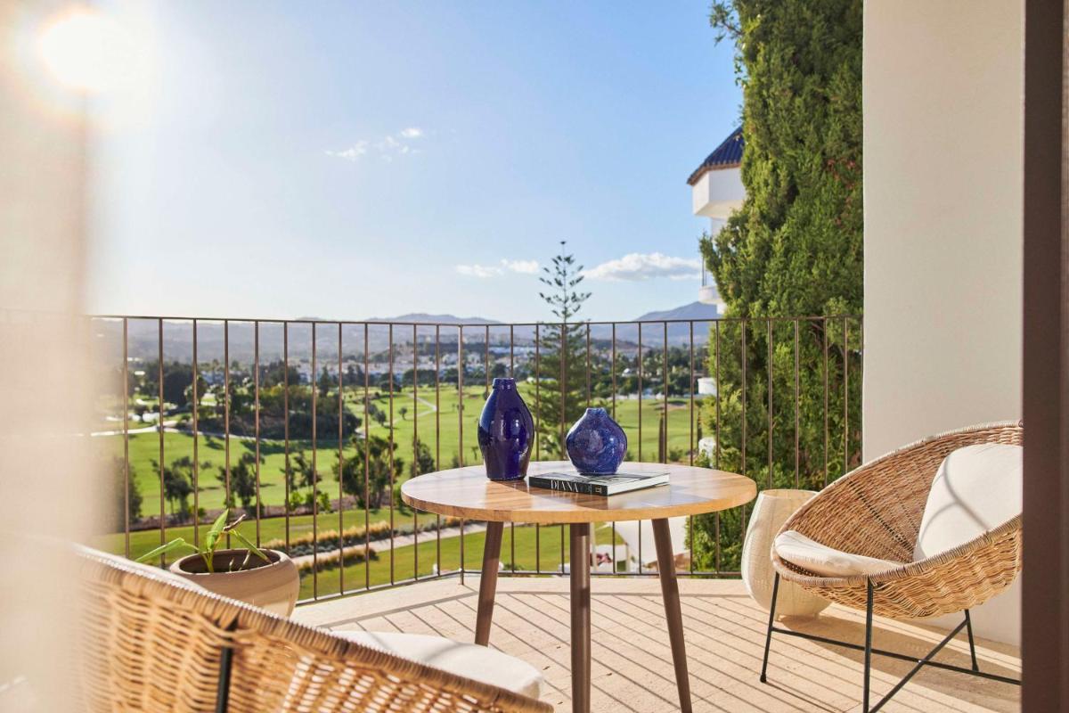Un balcón o terraza de La Zambra Resort Mijas - Marbella - The Unbound Collection by Hyatt