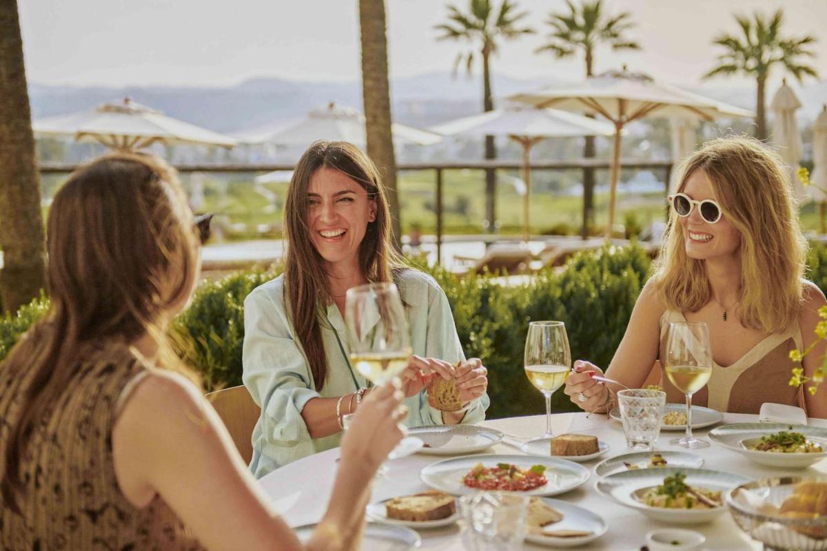 Clientes alojados en La Zambra Resort Mijas - Marbella - The Unbound Collection by Hyatt