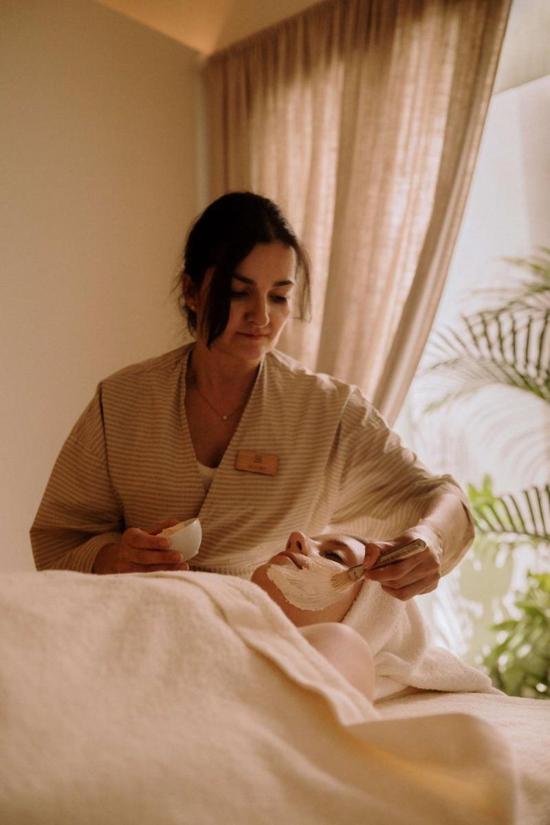 Clientes alojados en La Zambra Resort Mijas - Marbella - The Unbound Collection by Hyatt