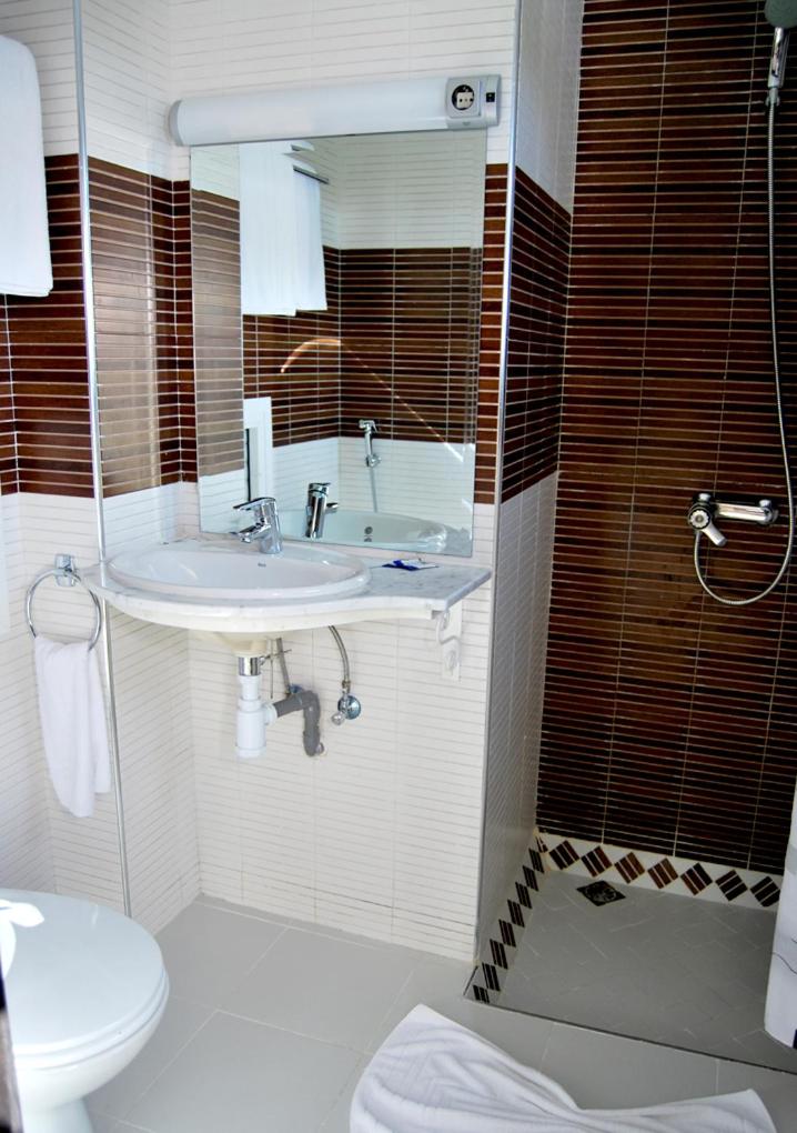 Suite Hotel Tilila - Housity