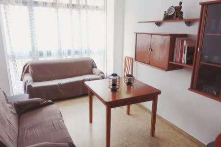 Geräumige Und Helle Wohnung - Housity
