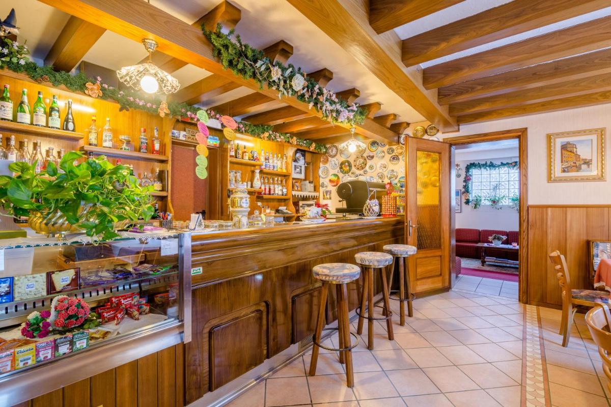 Albergo Genzianella - Housity