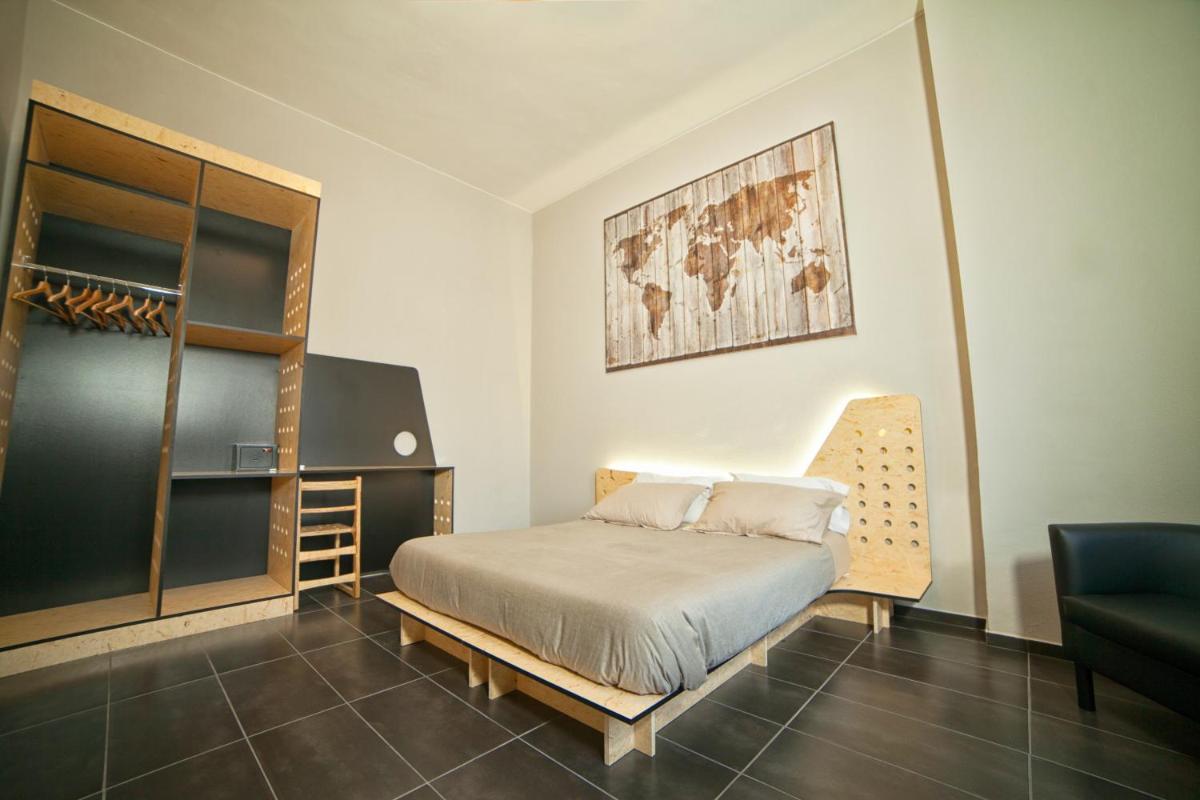 Factory Design - Housity