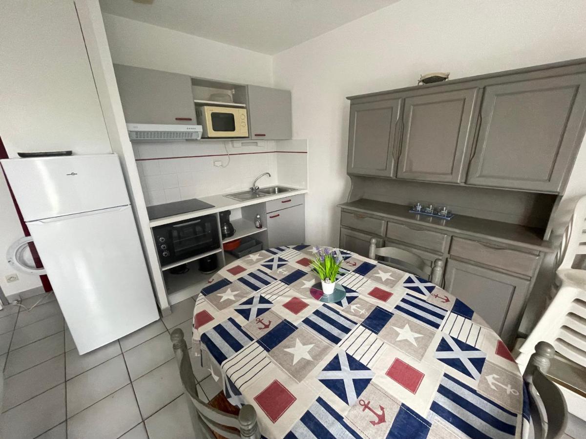 Maison avec Jardin, 900m Plage, 2 Chambres, Parking Inclus, Animaux Acceptés - La Tranche-sur-Mer - FR-1-22-173 - Housity