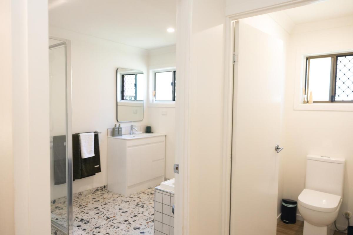 Comfortable Beach Home Scarborough - Housity