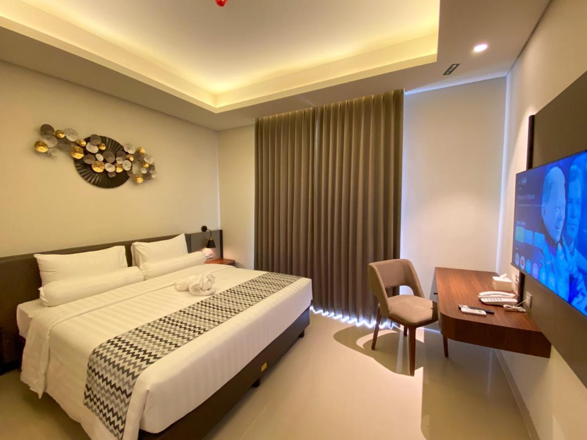 Azana Garden Hill Resort Blora - Housity