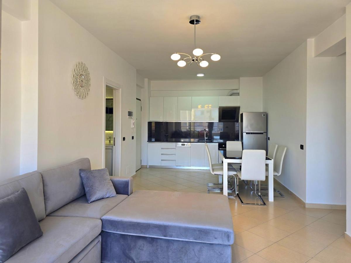 Brisa del Mar Beachfront Apartments - Housity