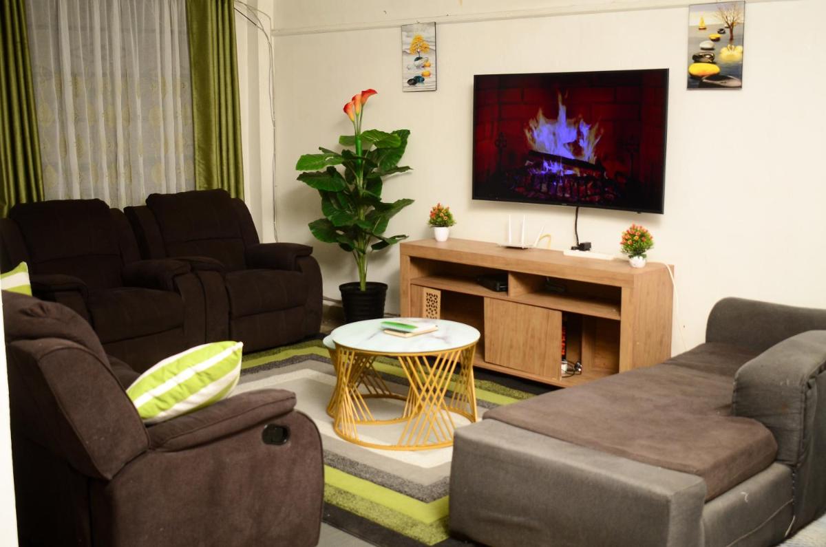 Lyon's Place - Housity