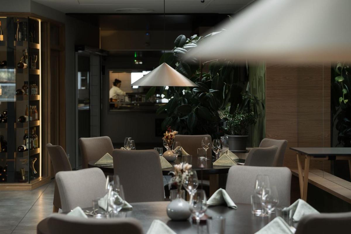Logis Restaurant & Hôtel À la 12 - Housity