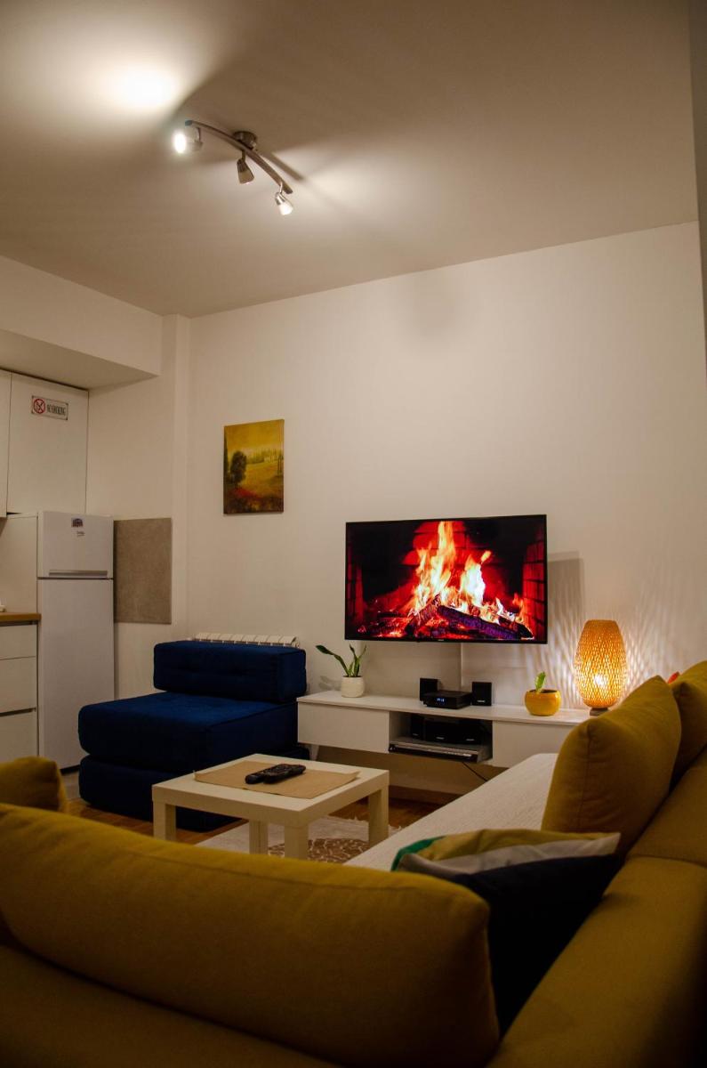 Modern Rajcikk Apartment nearby downtown & Vardar river - Housity