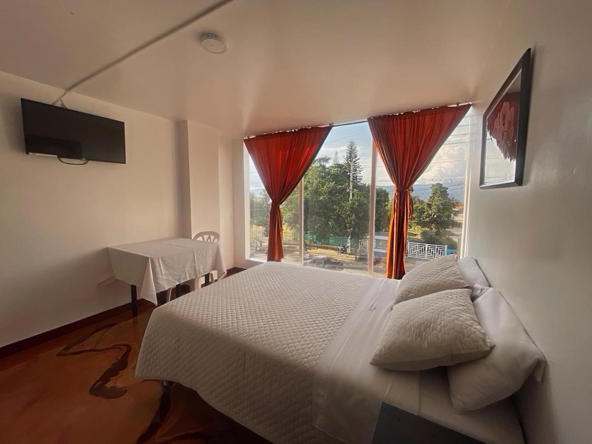 Hotel Mónaco de Fusa - Housity