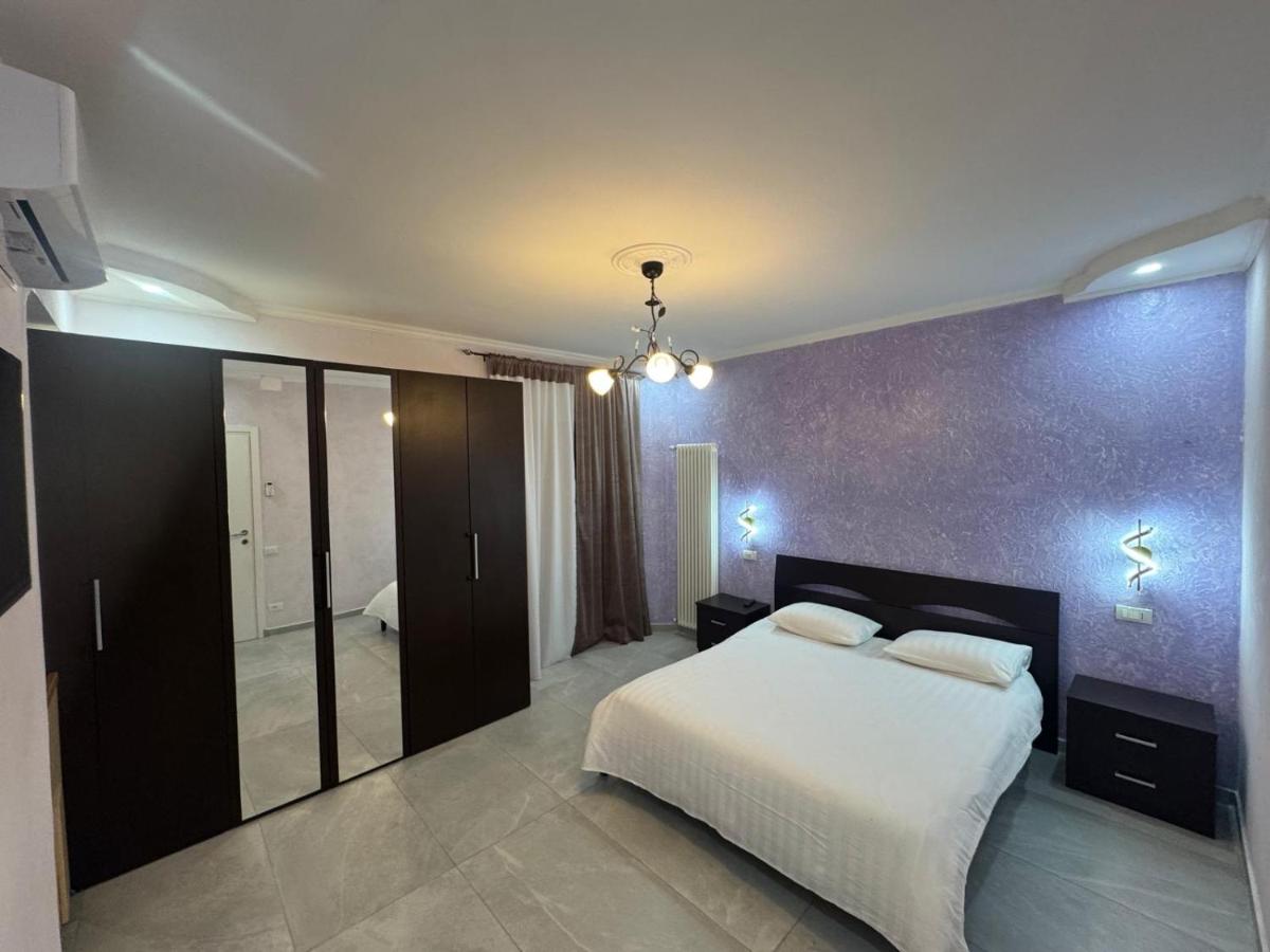 Leomar Apartament - Housity