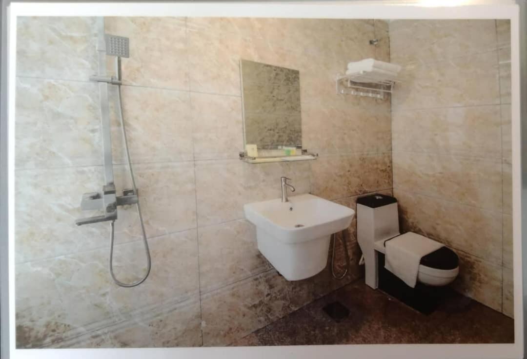 Hotel Holmes Johor Jaya - Hizvo