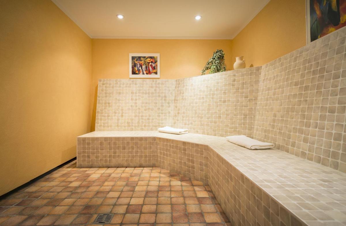 Hotel Diana - Housity