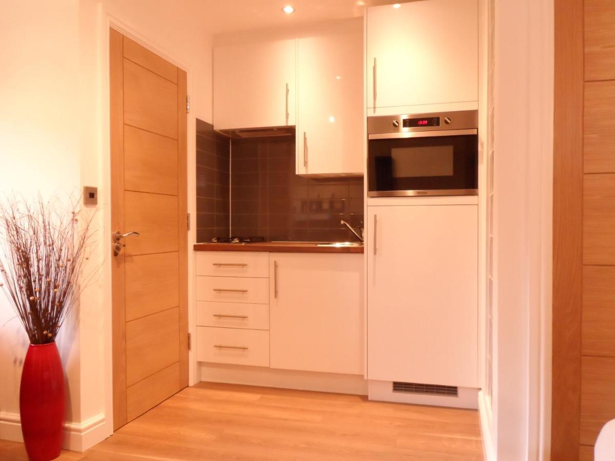 Old School House Studio - Housity