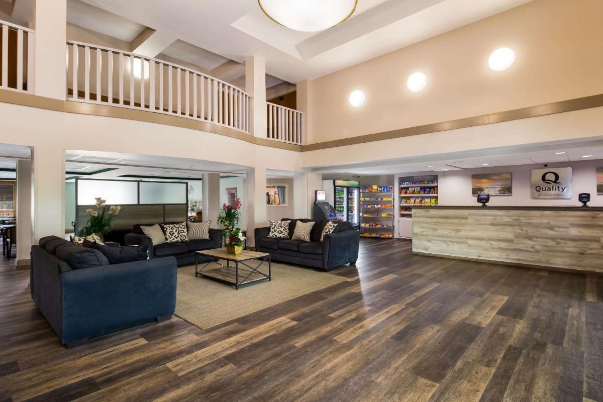 Quality Inn & Suites - Housity