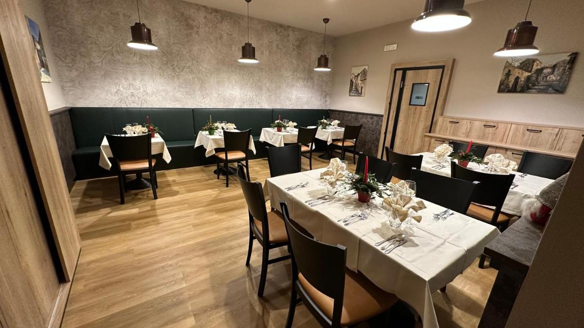 Cristall Hotel - Housity