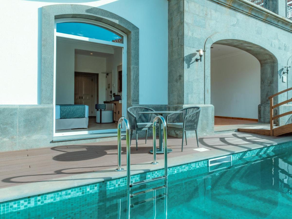 A piscina em ou perto de Dreams Madeira Resort Spa & Marina