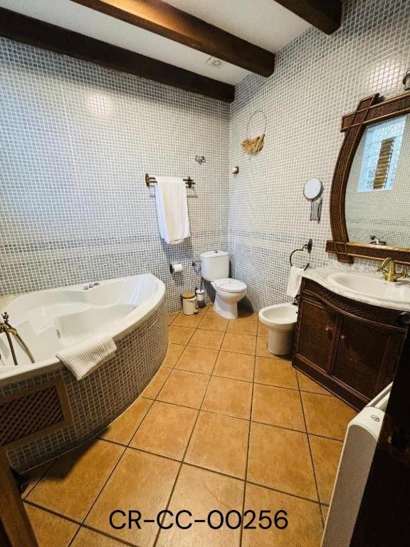 Casa Rural Puerto del Emperador - Housity