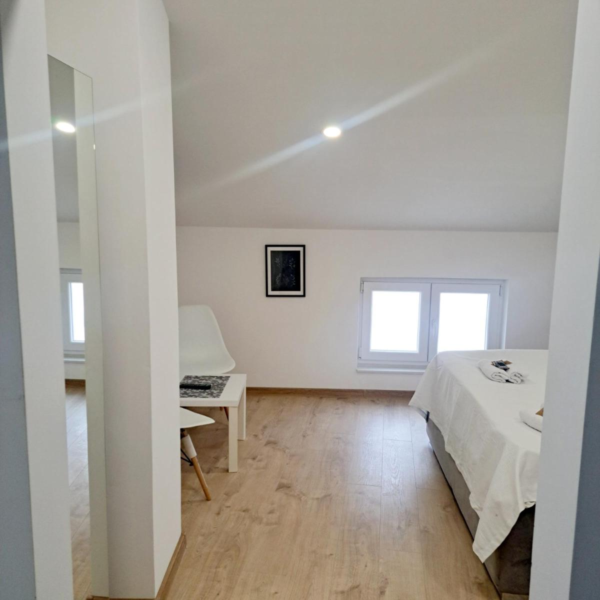 Studio Ajdy - Housity