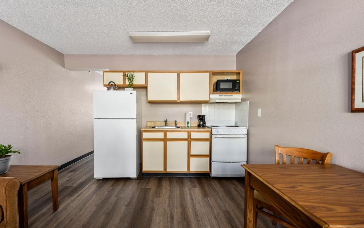 Affordable Suites Greenville - Housity